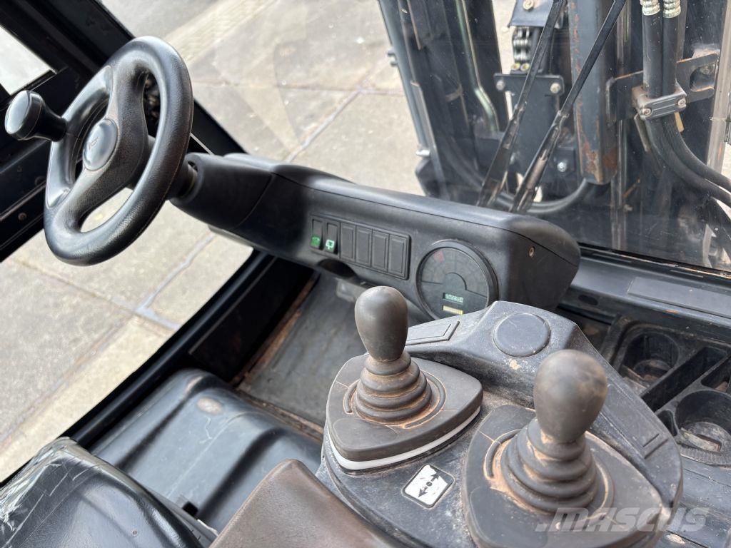 Linde E25 / 02 Akumulátorové vozíky