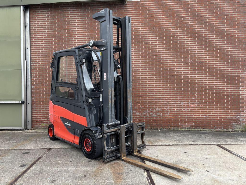 Linde E25HL-01/600 Akumulátorové vozíky