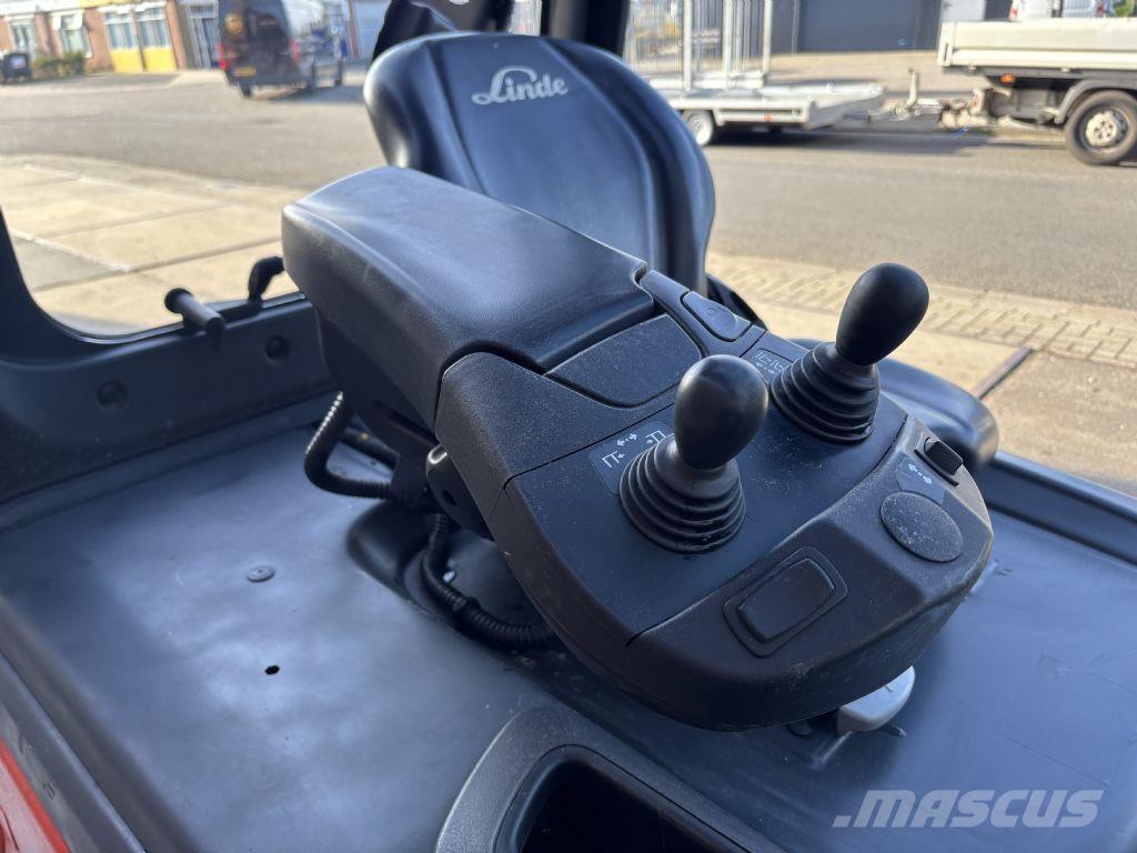 Linde E25HL-01/600 Akumulátorové vozíky