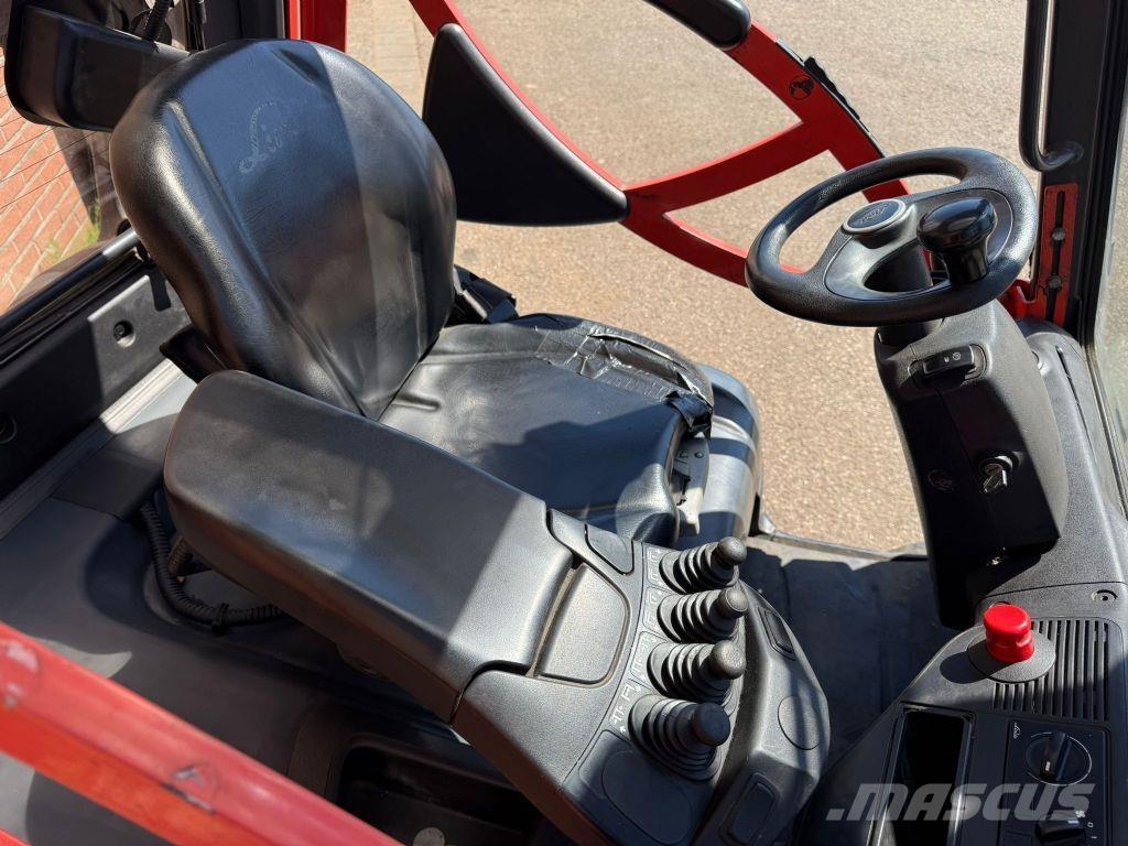 Linde E30-01 Akumulátorové vozíky