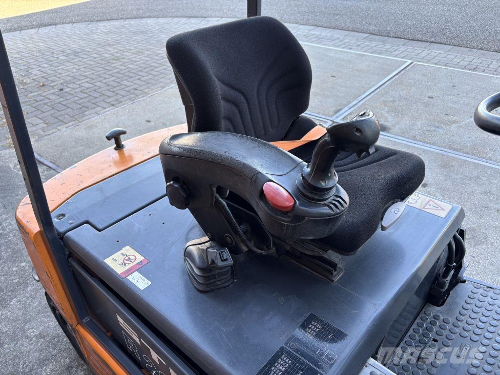 Still R20-20 P Akumulátorové vozíky