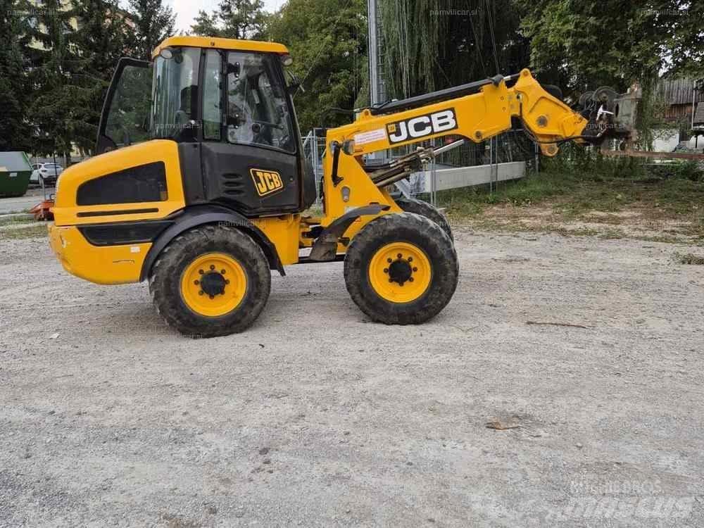 JCB TM220 T4 C Iné