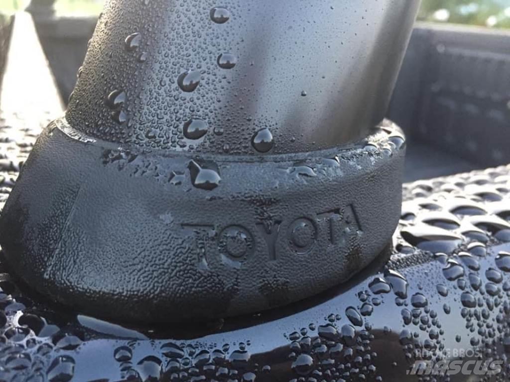 Toyota 718 Ďalšie príslušenstvo traktorov