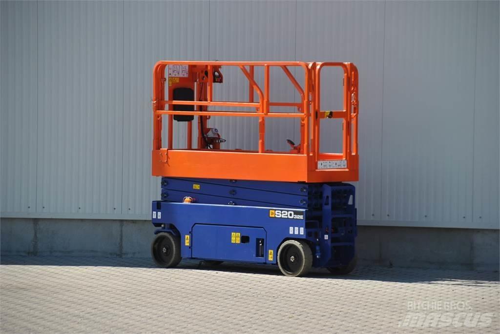 JCB S2032E Nožnicové zdvíhacie plošiny