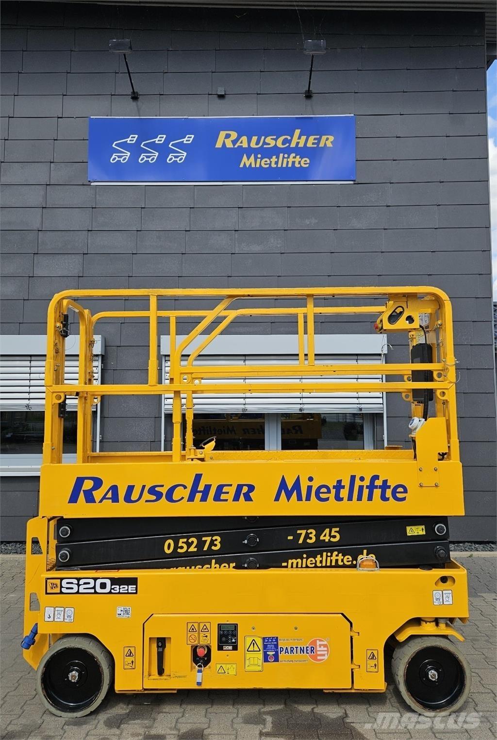 JCB S2032E Nožnicové zdvíhacie plošiny