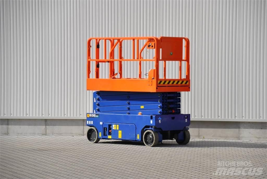 JCB S3246E ED Nožnicové zdvíhacie plošiny