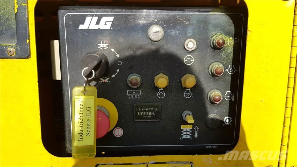 JLG 260 MRT-A Nožnicové zdvíhacie plošiny