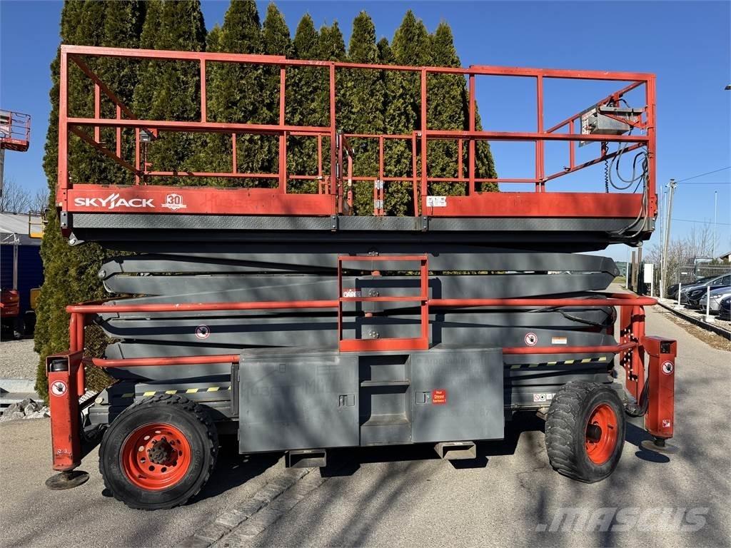 SkyJack SJ9250 Nožnicové zdvíhacie plošiny