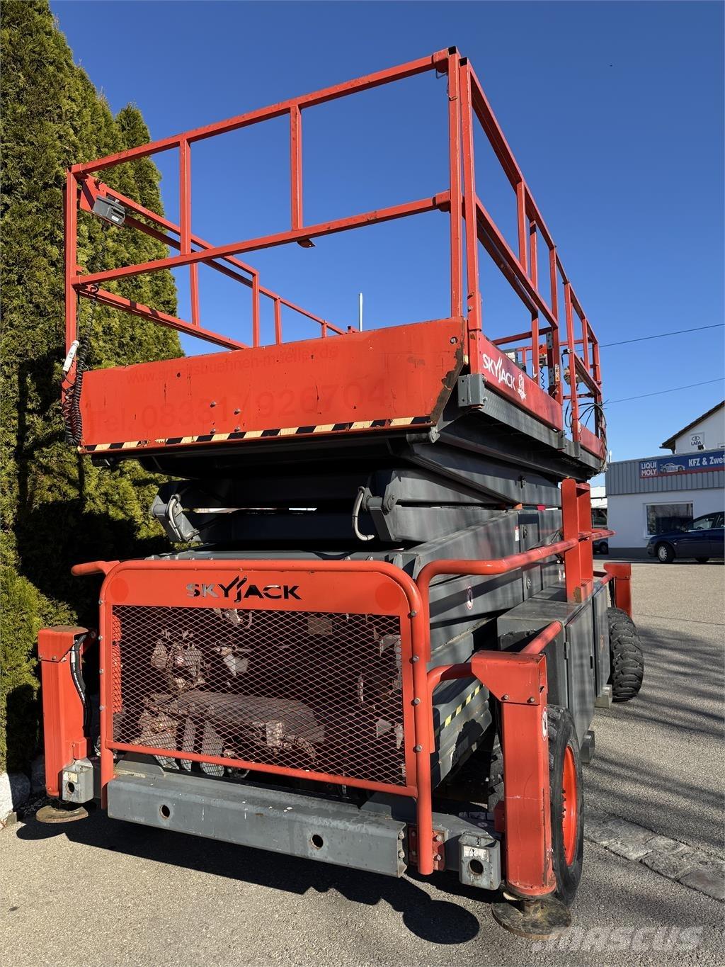 SkyJack SJ9250 Nožnicové zdvíhacie plošiny
