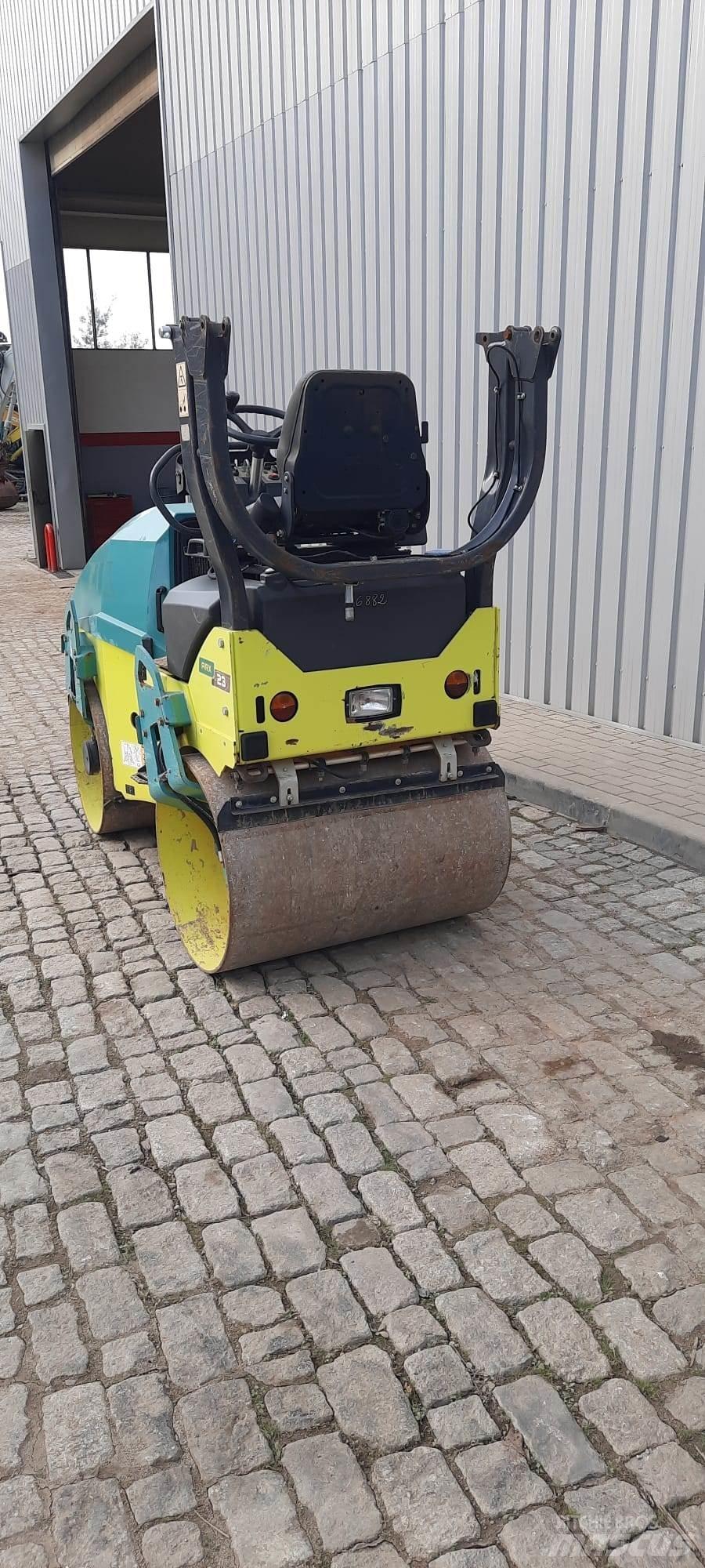 Ammann ARX23 Tandemové valce