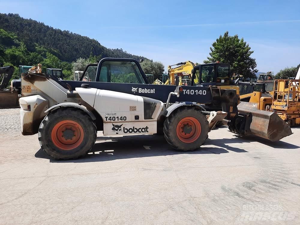 Bobcat T40-140 Retraky