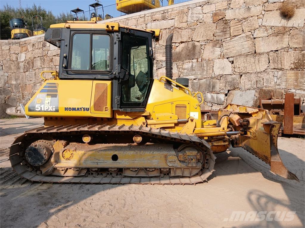 Komatsu D51PXI-22 Ukladače potrubia
