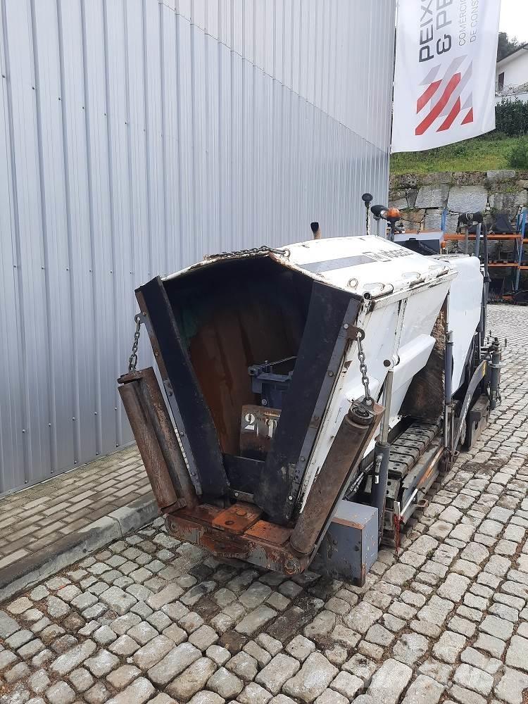 Vögele Super 800 Finišéry