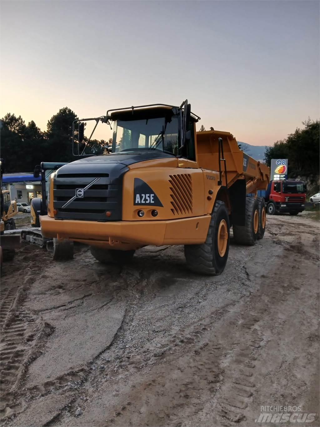 Volvo A25E Stavebné sklápače