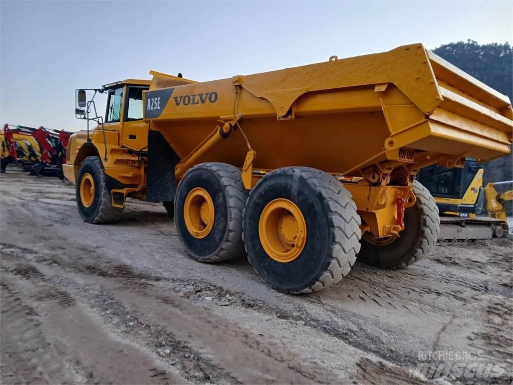 Volvo A25E Stavebné sklápače