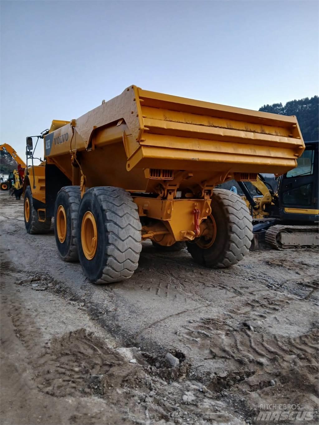 Volvo A25E Stavebné sklápače