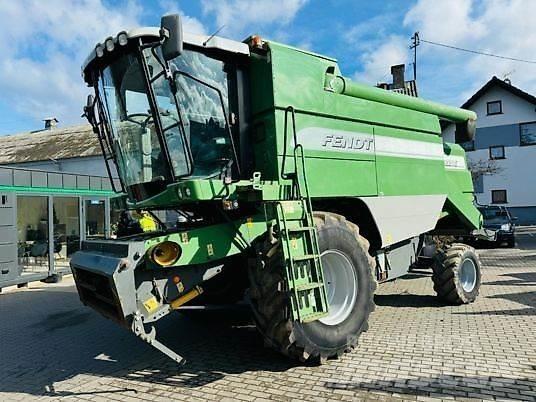 Fendt 5220E Kombinované zberacie stroje
