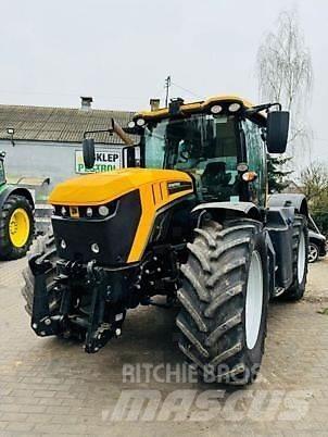 JCB FASTRAC 4220 Traktory