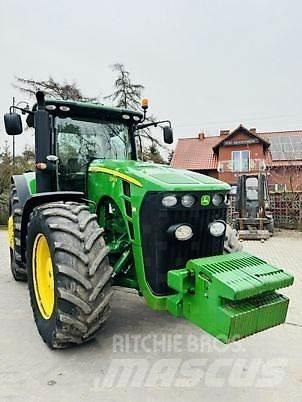 John Deere 8345R Traktory