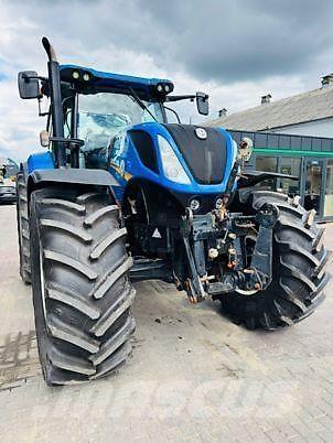 New Holland T7.230 Traktory