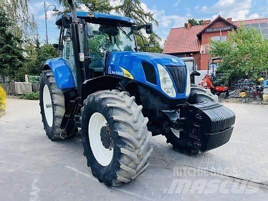 New Holland T7030 Traktory
