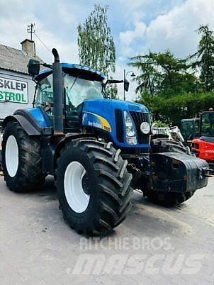 New Holland T8020 Traktory