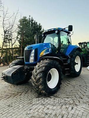 New Holland T8040 Traktory