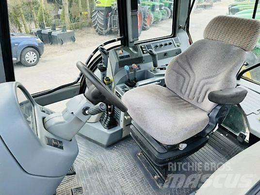 Valtra T160 Traktory