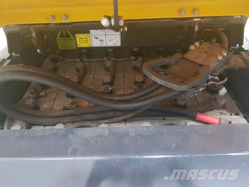 Aisle-Master 15NE RENTAL Vozíky do úzkych uličiek