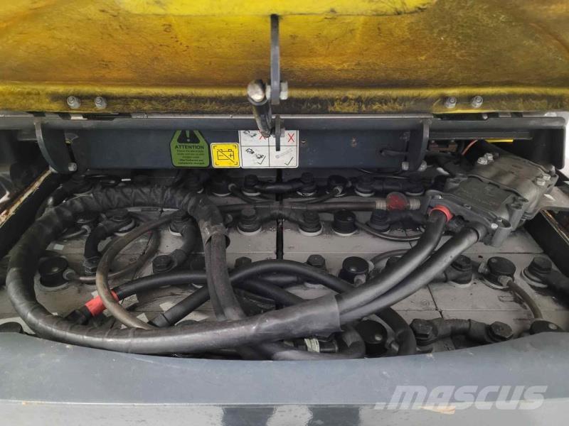 Aisle-Master 20WHE Vozíky do úzkych uličiek