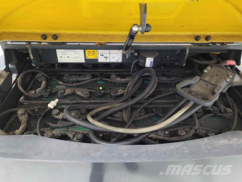 Aisle-Master AM20SE Vozíky do úzkych uličiek