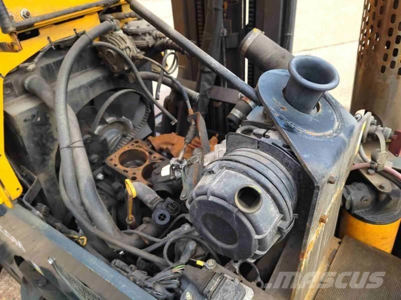 Combilift C3000 GAS 4 cestné vysokozdvižné vozíky
