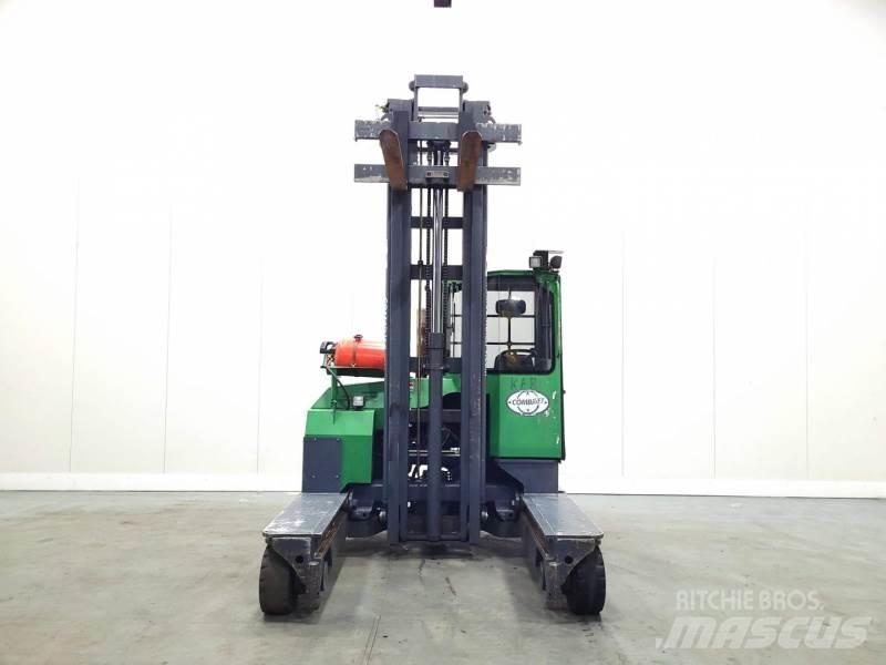 Combilift C4000 4 cestné vysokozdvižné vozíky