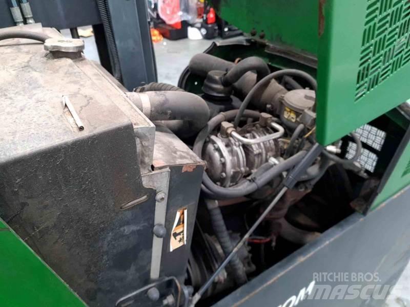 Combilift C4000 4 cestné vysokozdvižné vozíky