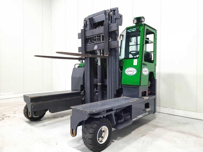 Combilift C8000 GAS 4 cestné vysokozdvižné vozíky