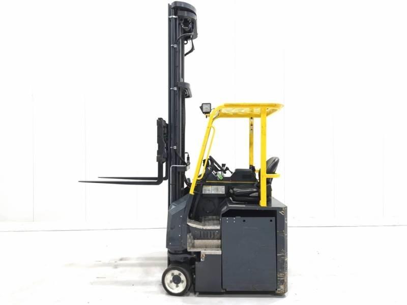 Combilift CBE2500 4 cestné vysokozdvižné vozíky