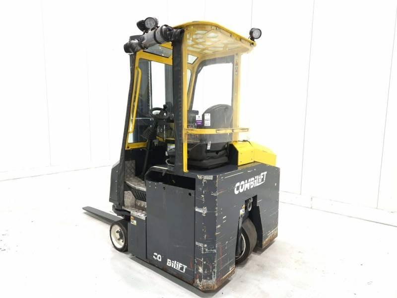Combilift CBE3000 4 cestné vysokozdvižné vozíky