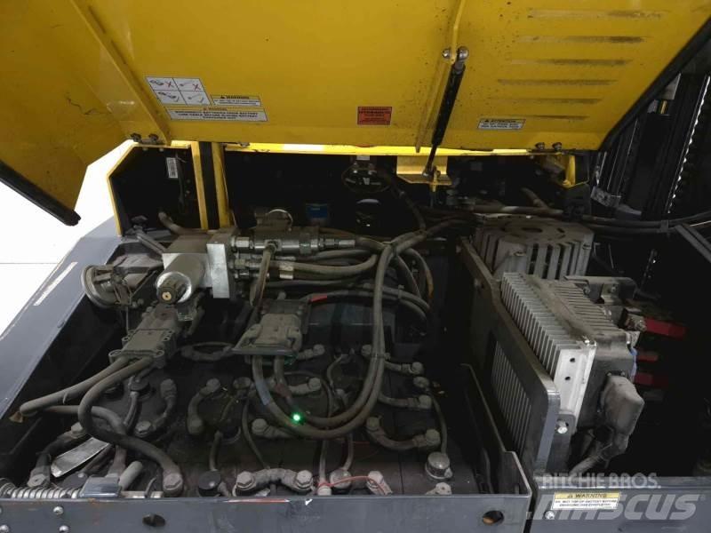 Combilift CBE3000 4 cestné vysokozdvižné vozíky