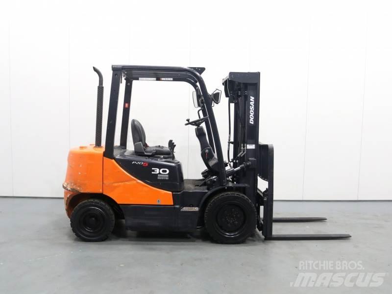 Doosan D30S-5 Dieselové vozíky