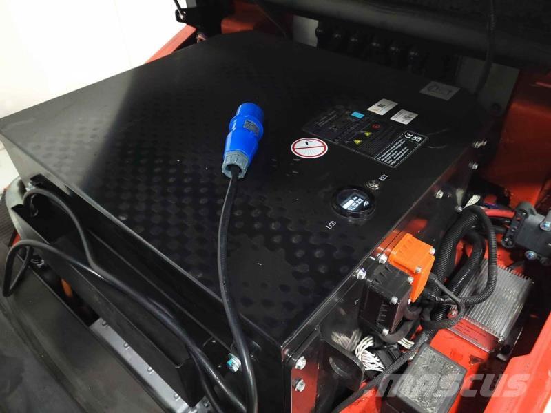 EP EFL203P FT 280 NC Akumulátorové vozíky