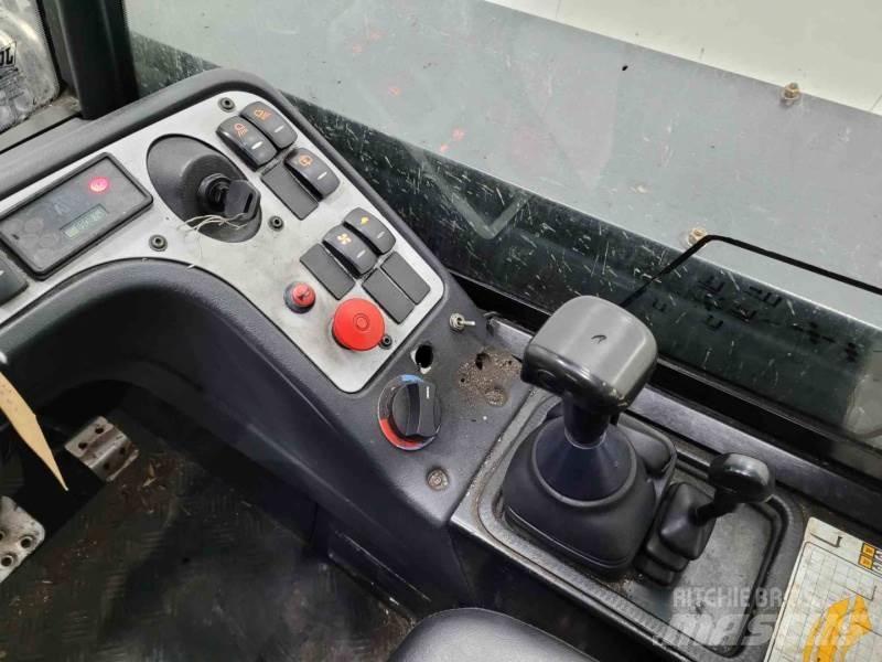 JCB TLT30G Teleskopické manipulátory