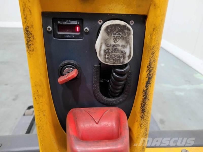 Jungheinrich EMC B10 Ručne vedené vysokozdvižné vozíky