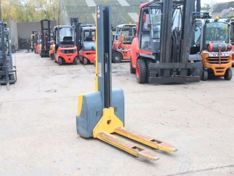 Jungheinrich EMC110 Ručné paletové vozíky