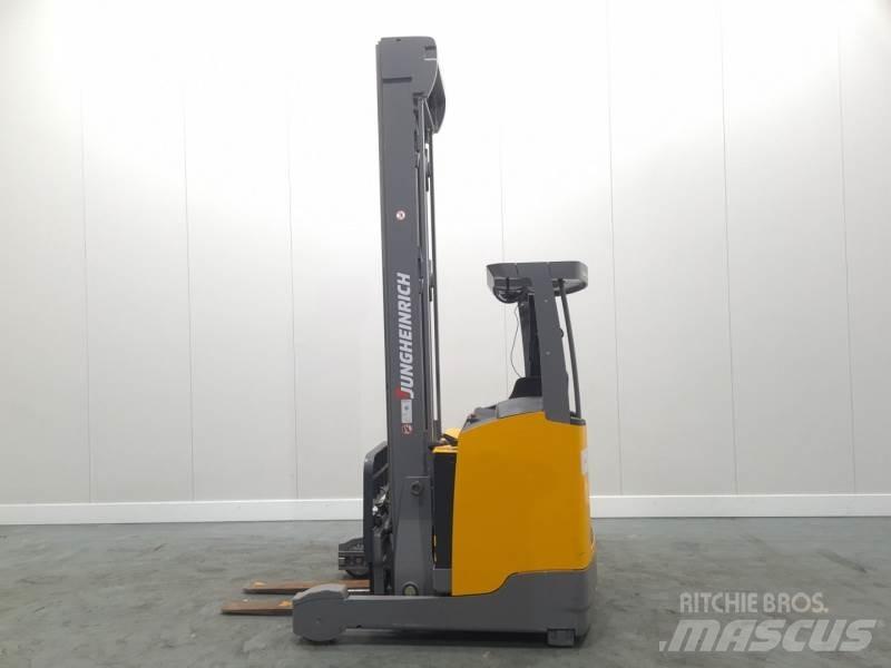 Jungheinrich ETV318 Retraky