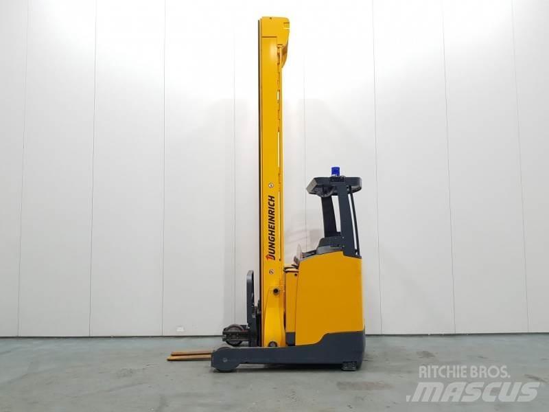 Jungheinrich ETV318 Retraky
