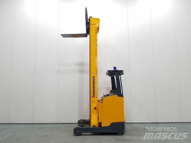 Jungheinrich ETV318 Retraky