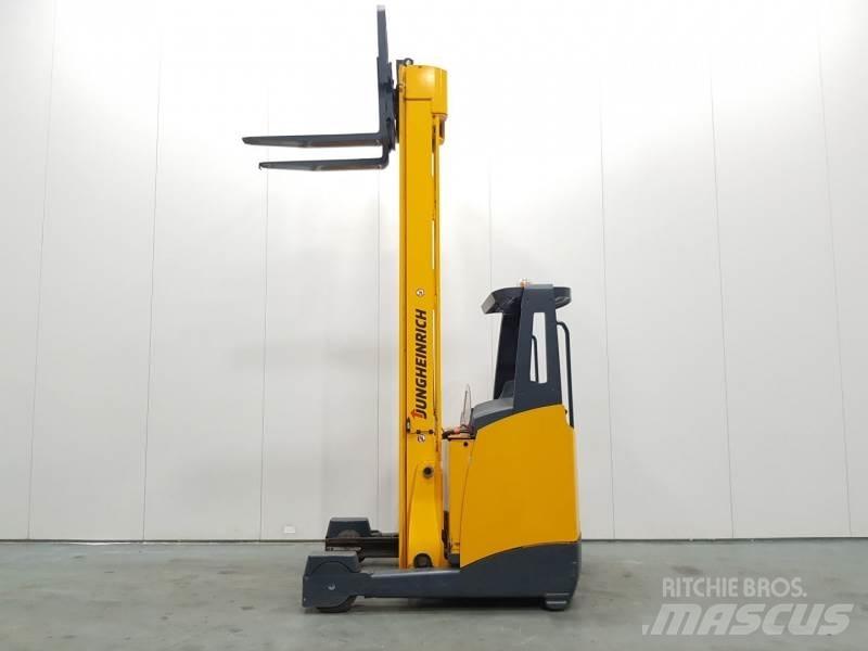 Jungheinrich ETV320 Retraky