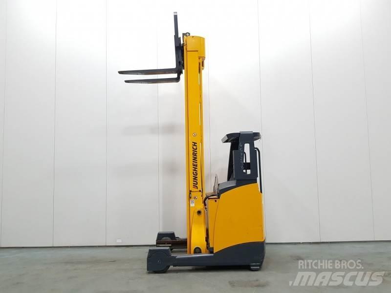 Jungheinrich ETV320 Retraky