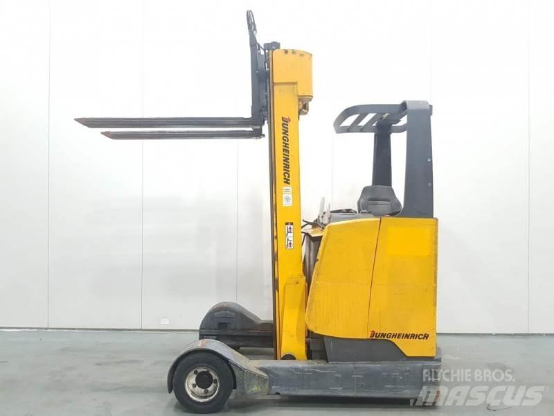 Jungheinrich ETVC20 Retraky