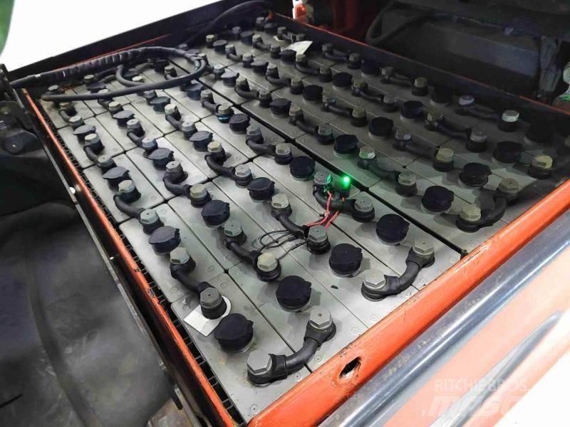 Linde E25-01 Akumulátorové vozíky